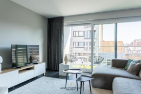 New modern apartment near the sea and city centre